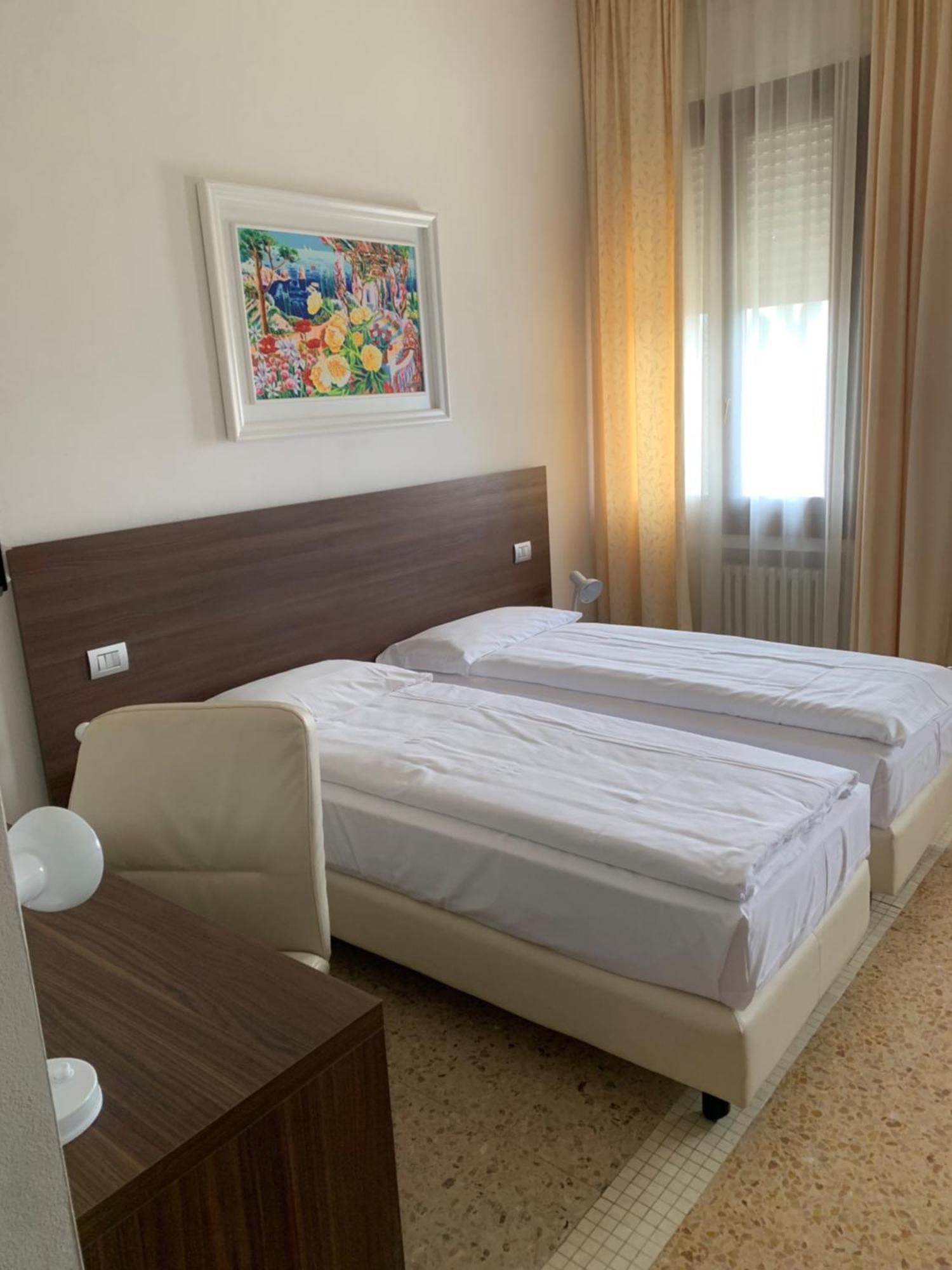 Locanda Al Santuario Peschiera del Garda Buitenkant foto