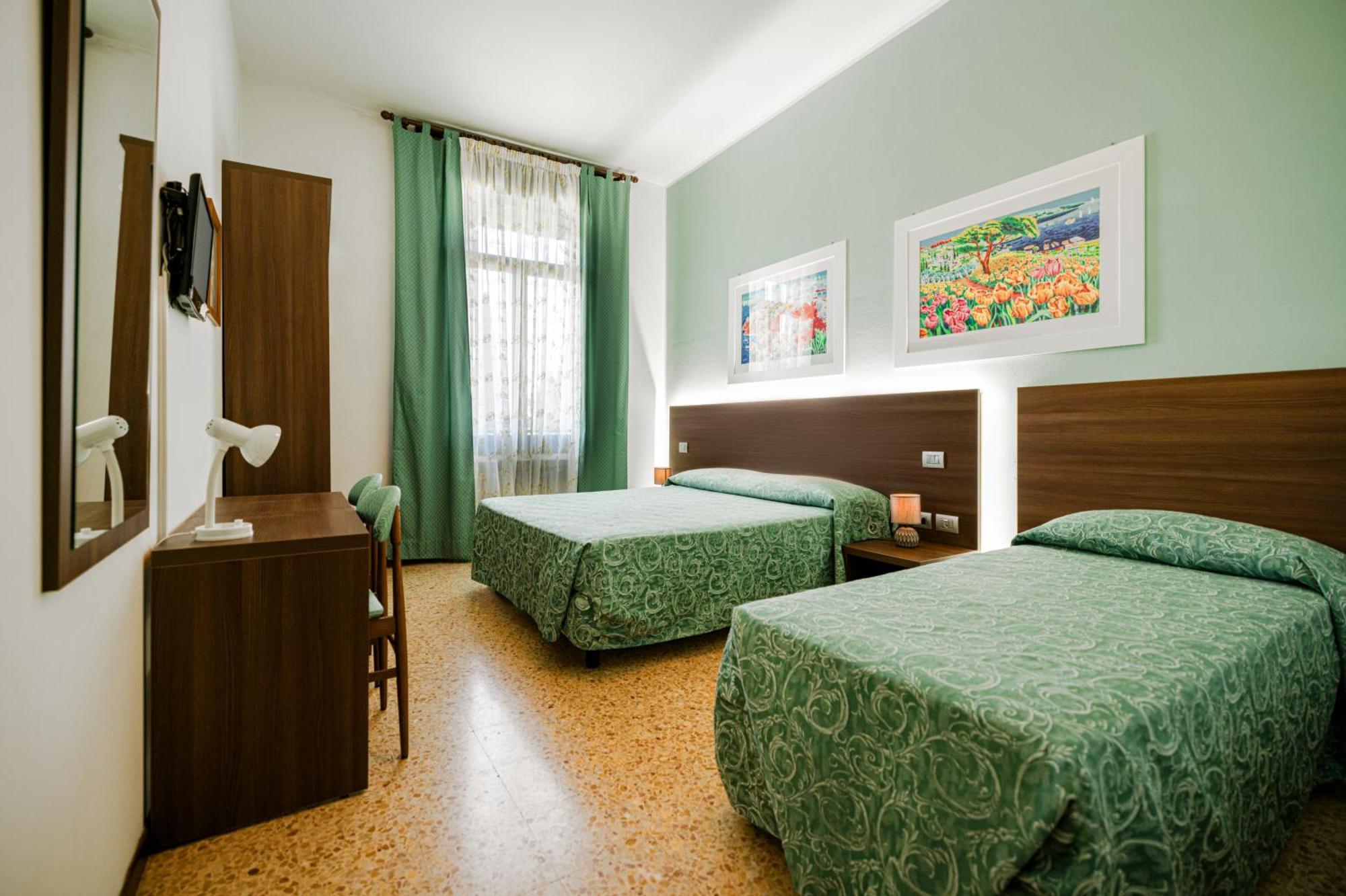 Locanda Al Santuario Peschiera del Garda Buitenkant foto