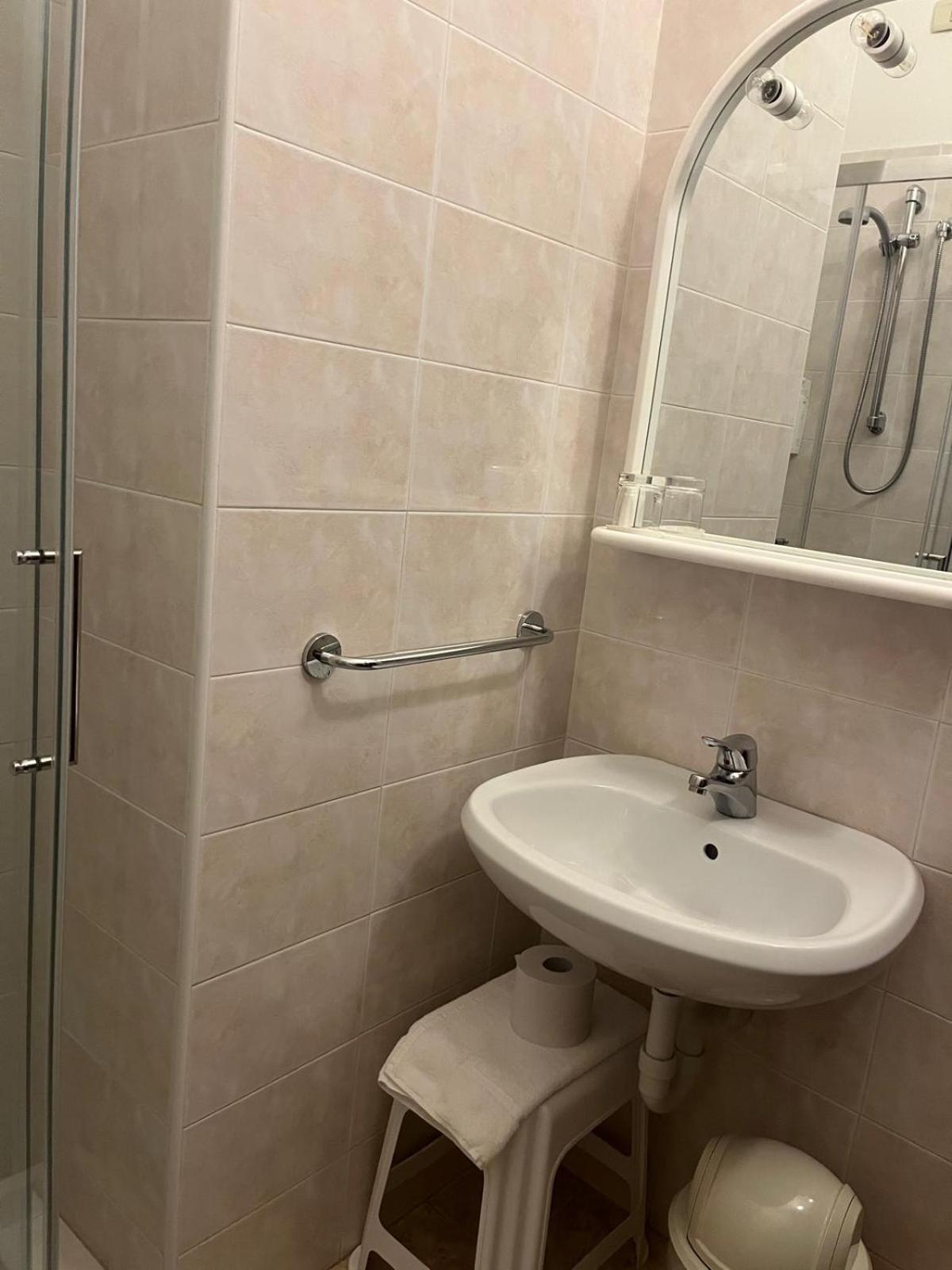 Locanda Al Santuario Peschiera del Garda Buitenkant foto