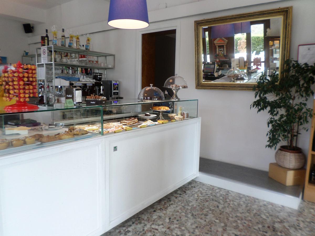 Locanda Al Santuario Peschiera del Garda Buitenkant foto
